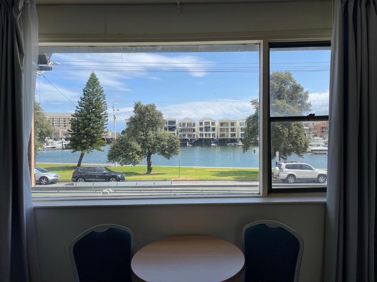 Haven Marina Motel Adelaide Exterior photo