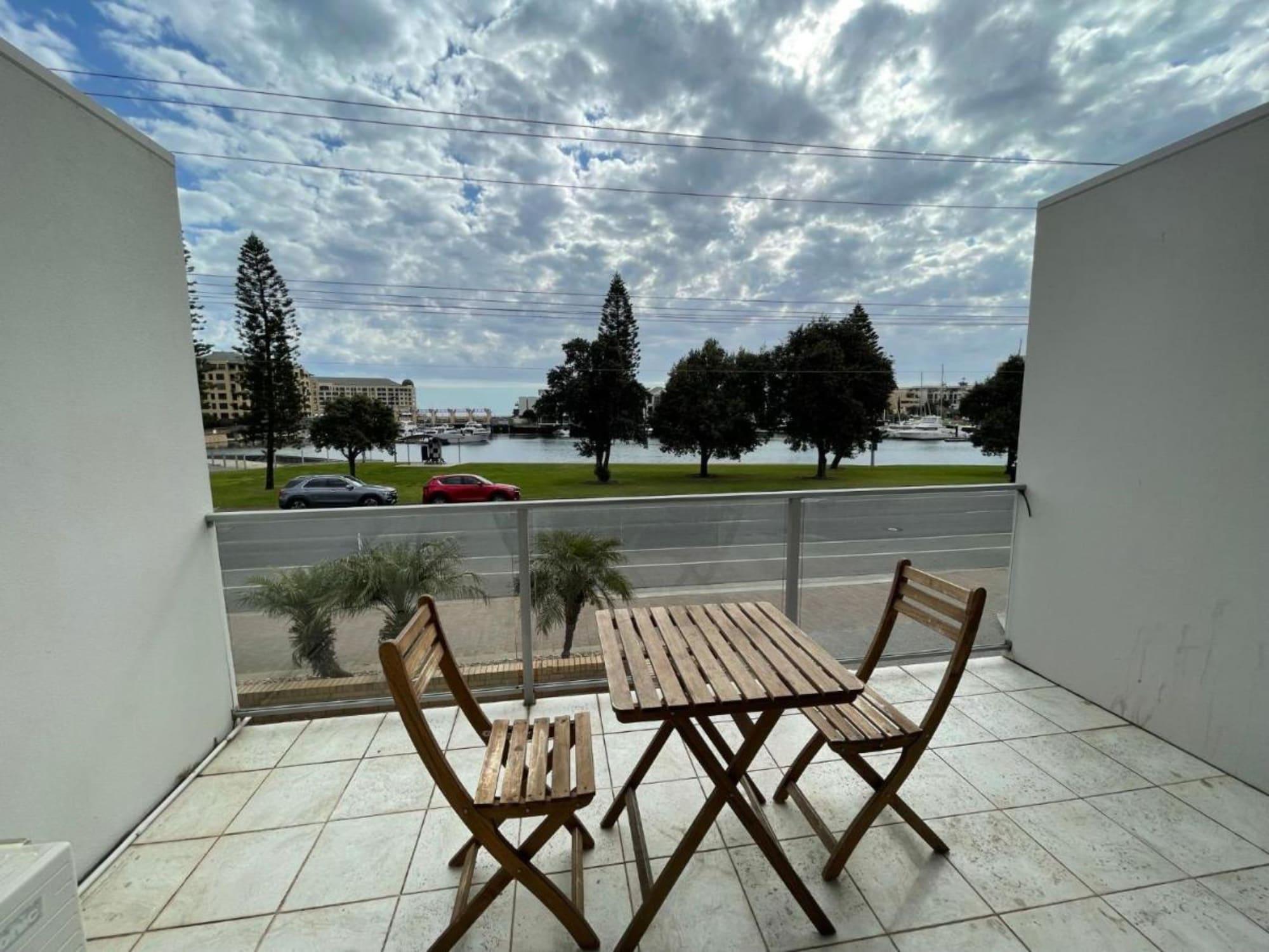 Haven Marina Motel Adelaide Exterior photo